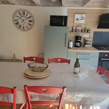 Paisible Maison Dans Les Pyrenees Fontpédrouse エクステリア 写真