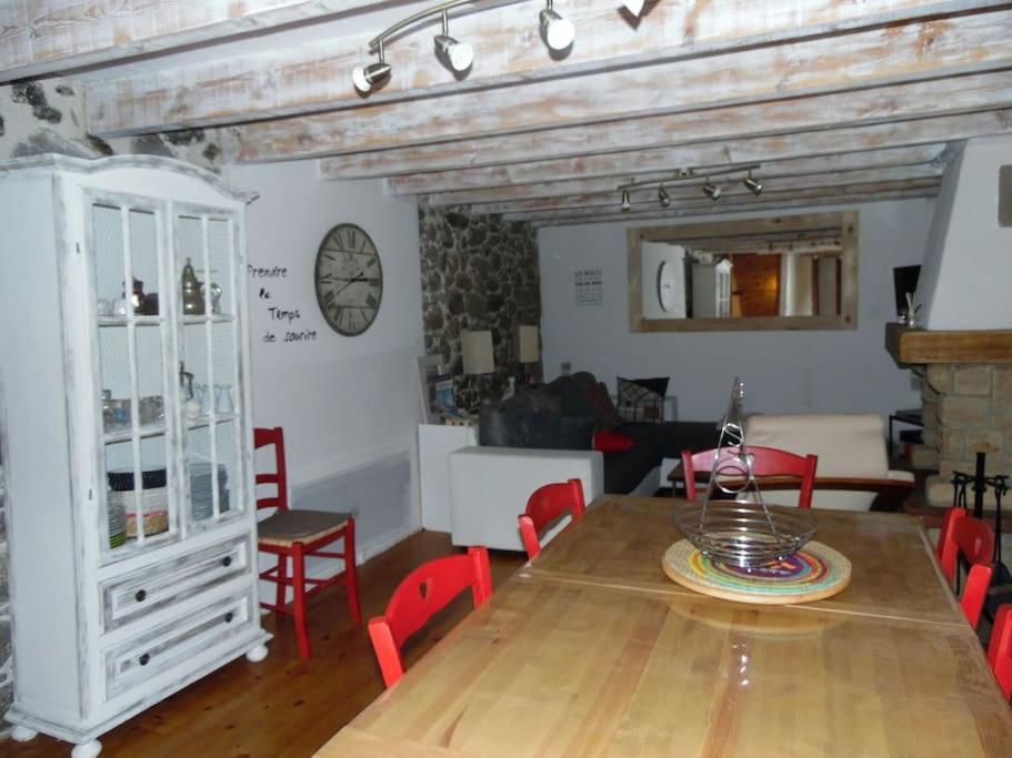 Paisible Maison Dans Les Pyrenees Fontpédrouse エクステリア 写真